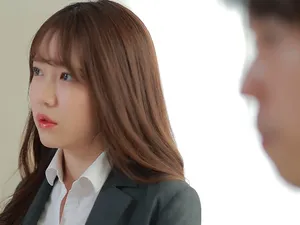 Má địt trộm với gia sư của con trai từ cửa nhà đến phòng ngủ