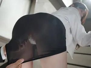 100 phiếu bầu cho một